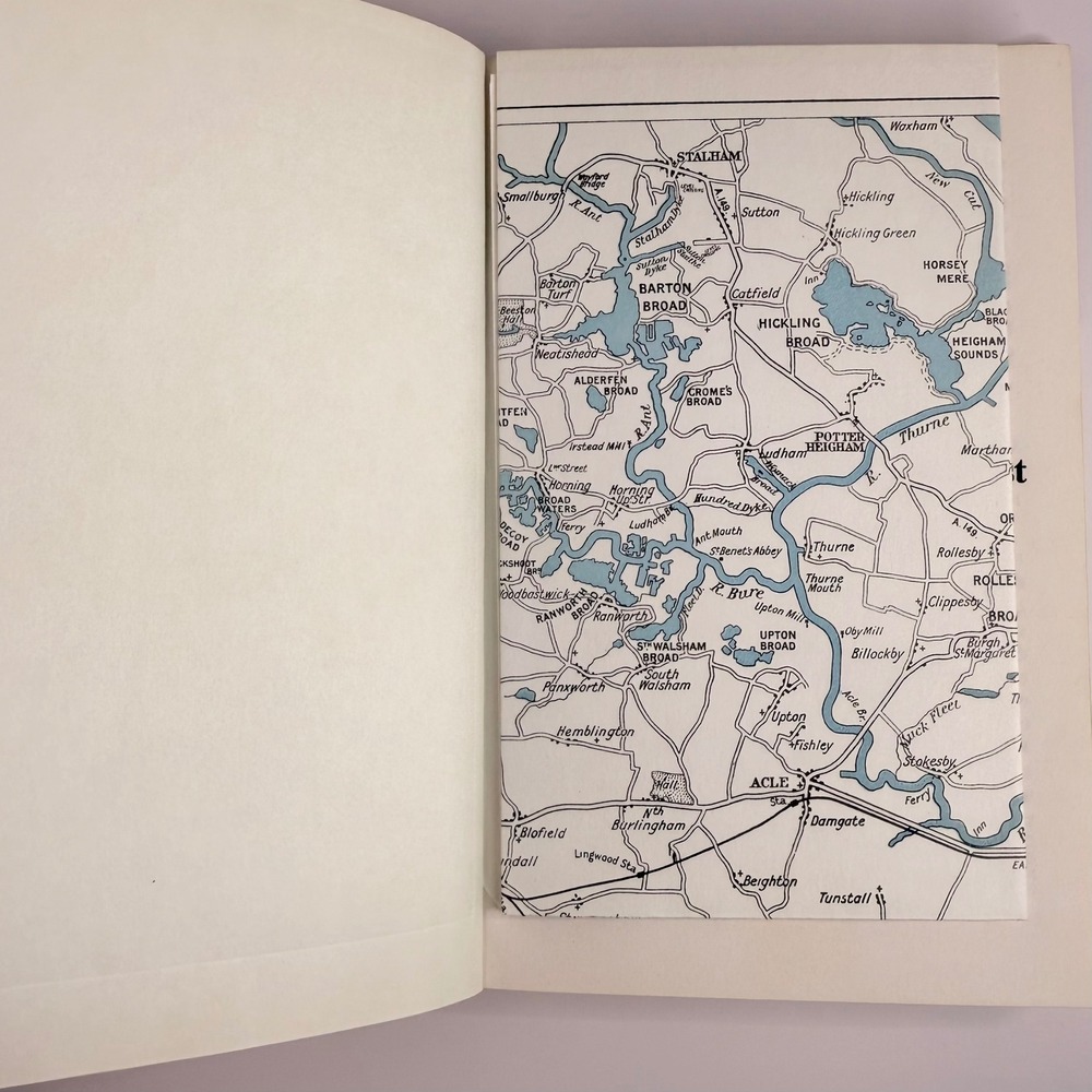 The‎ Broads Ward Lock Red Guide 5th Ed. 1968 Hardcover Pullout Map Dust Jacket - Picture 7 of 16